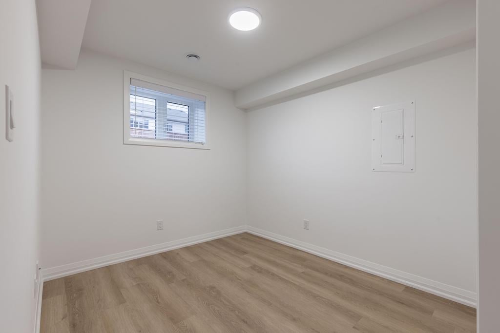 35 Southworth St N Lower Unit (13) - 11